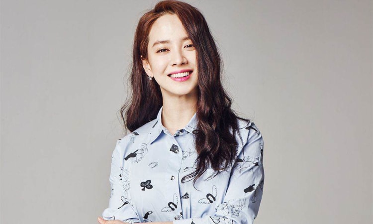 Song Ji Hyo - Artis-artis Korea Ini Memang Memiliki Wajah Tercantik Tanpa Oplas