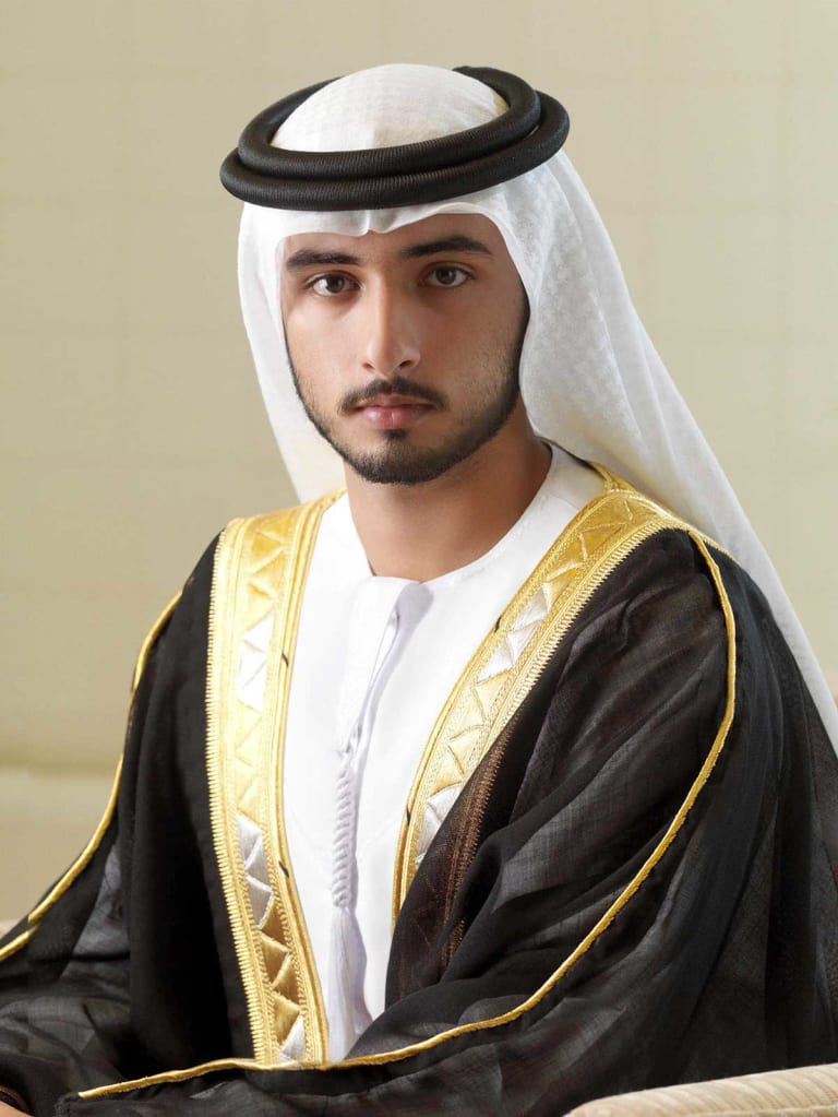 Pangeran Sheikh Hamdan bin Muhammad Dari Dubai pangeran tampan didunia - Bikin Para Cewek Rela Ngantri Jadi Dayang! Inilah Potret Pangeran Versi Dunia Nyata, Bukan Dari Negeri Dongeng Loh!