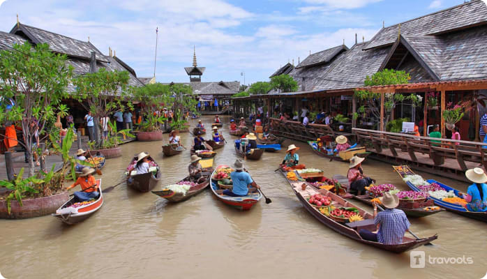 floating market pattaya