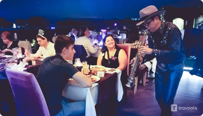 dinner cruise for couple bangkok