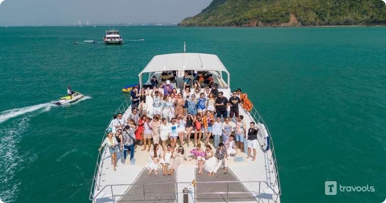 Yacht party pattaya