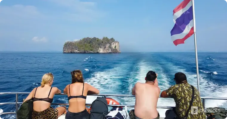 phi phi by royal jet cruiser