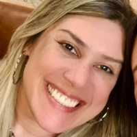 Claudia Menezes