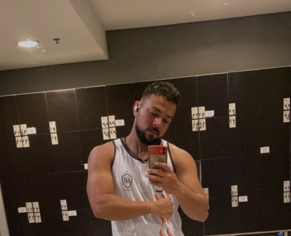 PERSONAL TRAINER