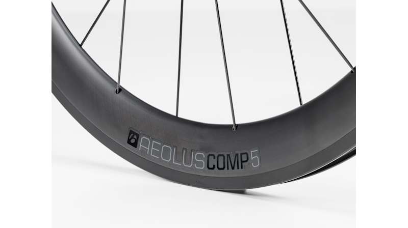 Bontrager Aeolus Comp 5 TLR Disc Road Wheel - Trek Bikes