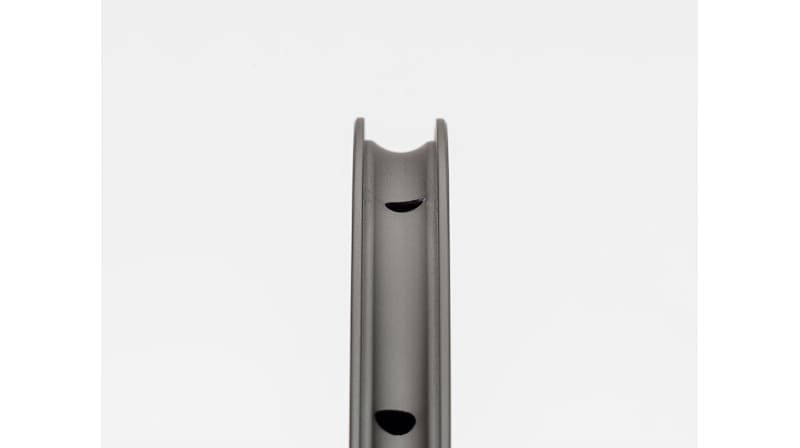 Bontrager Aeolus Comp 5 TLR Road Wheel - Trek Bikes