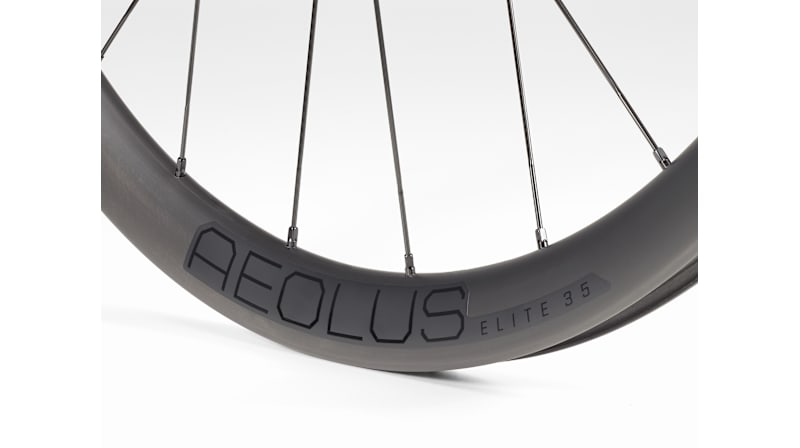 Bontrager Aeolus Elite 35 TLR Disc Road Wheel - Electra Bikes