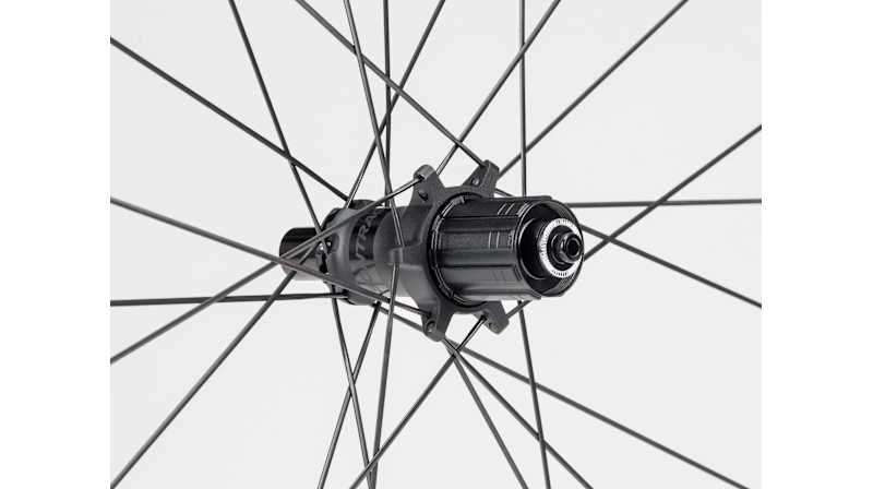Bontrager Aeolus Pro 3 TLR Road Wheel - Trek Bikes