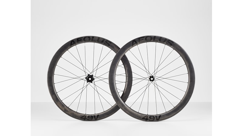 Bontrager Aeolus Pro 49V Disc TLR Road Wheel - Trek Bikes