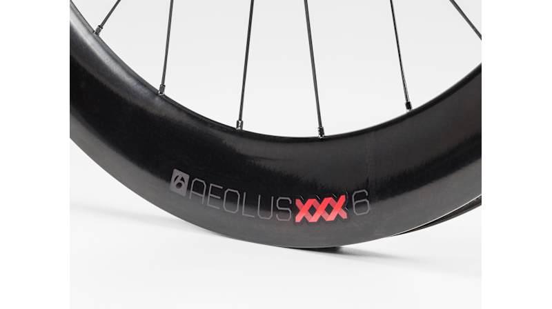 BONTRAGER AEOLUS XXX6 TLR DISC ホイール Frのみ Bontrager Aeolus XXX 6 TLR Disc Clincher Road Wheel - Electra Bikes