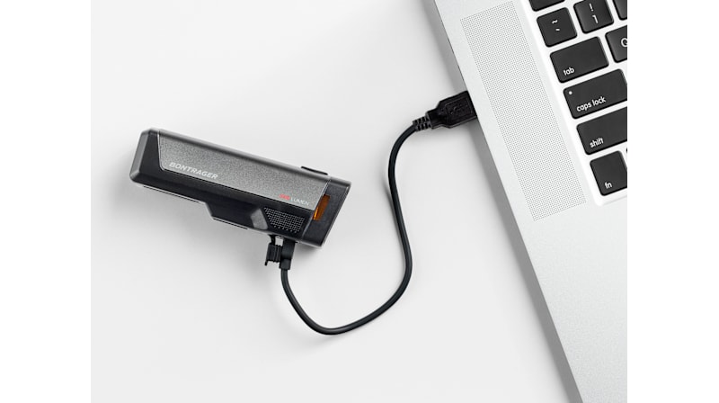 ボントレガー Ion Elite R フロントライト - Trek Bikes (JP)