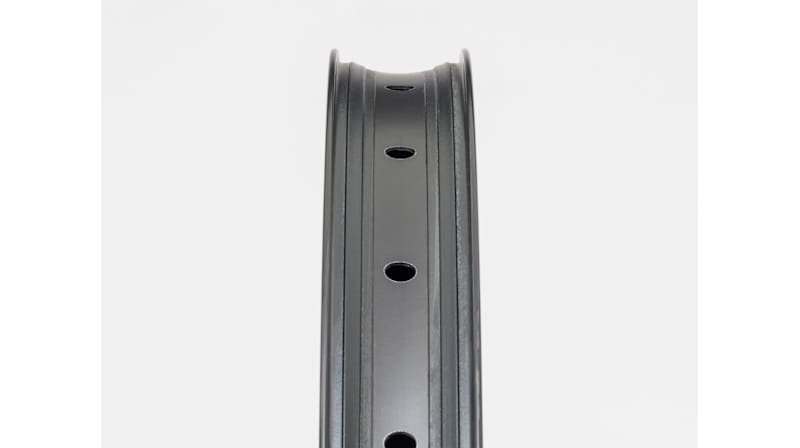 Bontrager Line Pro 40 TLR Boost 29˝ MTB Wheel - Trek Bikes