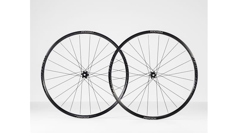 Bontrager Paradigm Comp TLR Disc Road Wheel - Trek Bikes