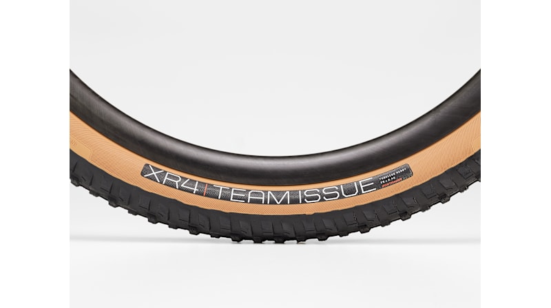 ボントレガー XR4 Team Issue TLR MTB 29×2.6 2本 Bontrager XR4 Team Issue TLR MTB Tire - Trek Bikes