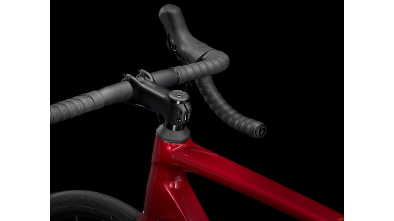 Émonda 軽量アルミロードバイク – Trek Bikes (JP)