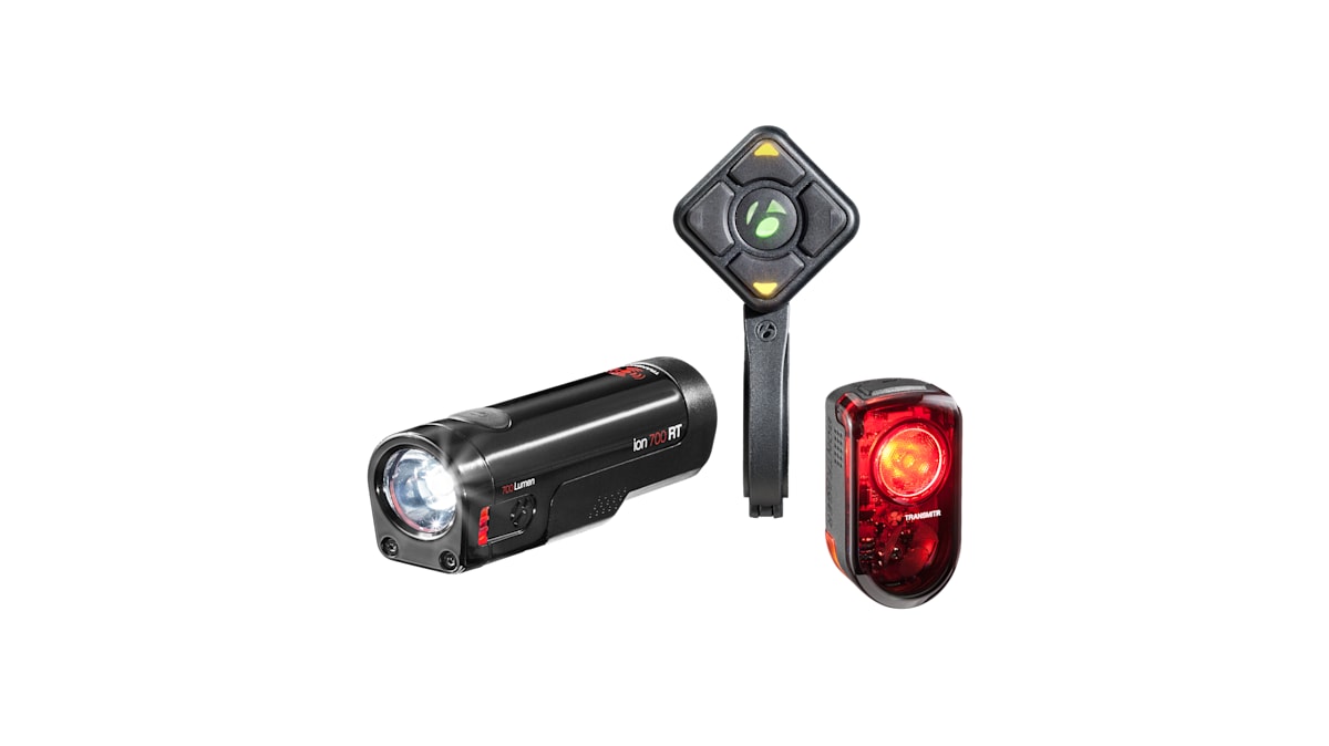 ロードバイク BONTRAGER コンピューター+センサー+ライト4点セット Bontrager Transmitr Lighting Set w/ Remote - Trek Bikes