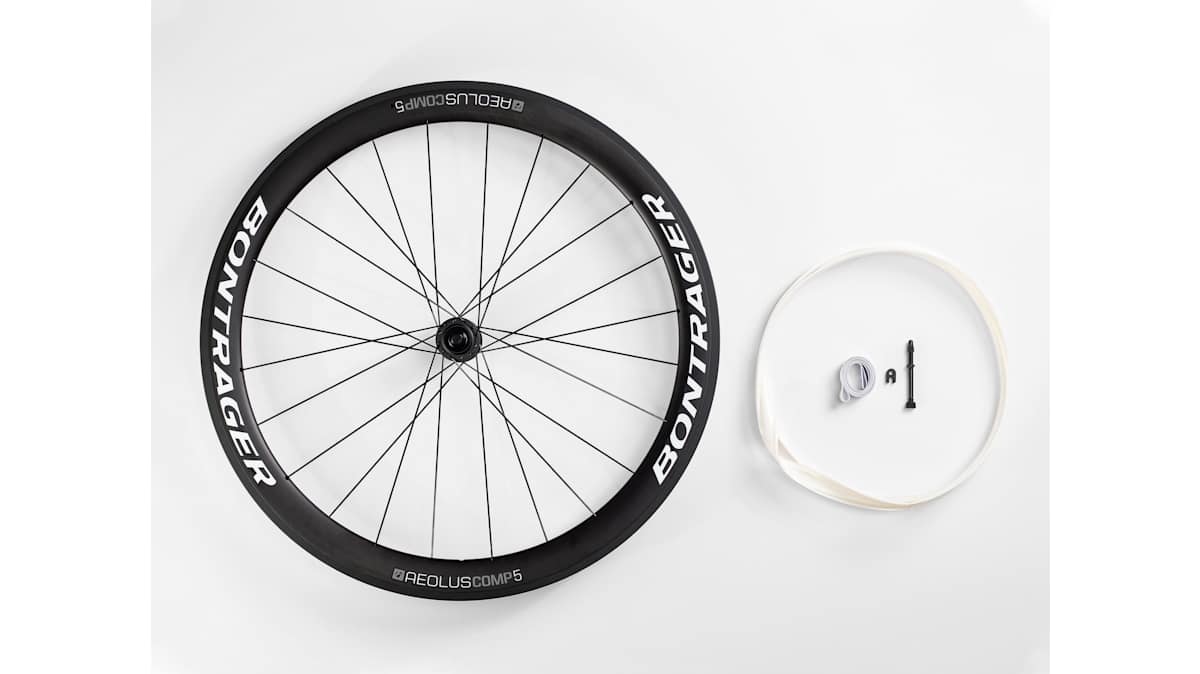 Bontrager Aeolus Comp 5 TLR Disc Road Wheel - Trek Bikes (JP)