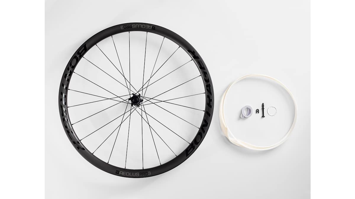 Bontrager Aeolus Pro 3 TLR Disc Road Wheel - Trek Bikes (CA)