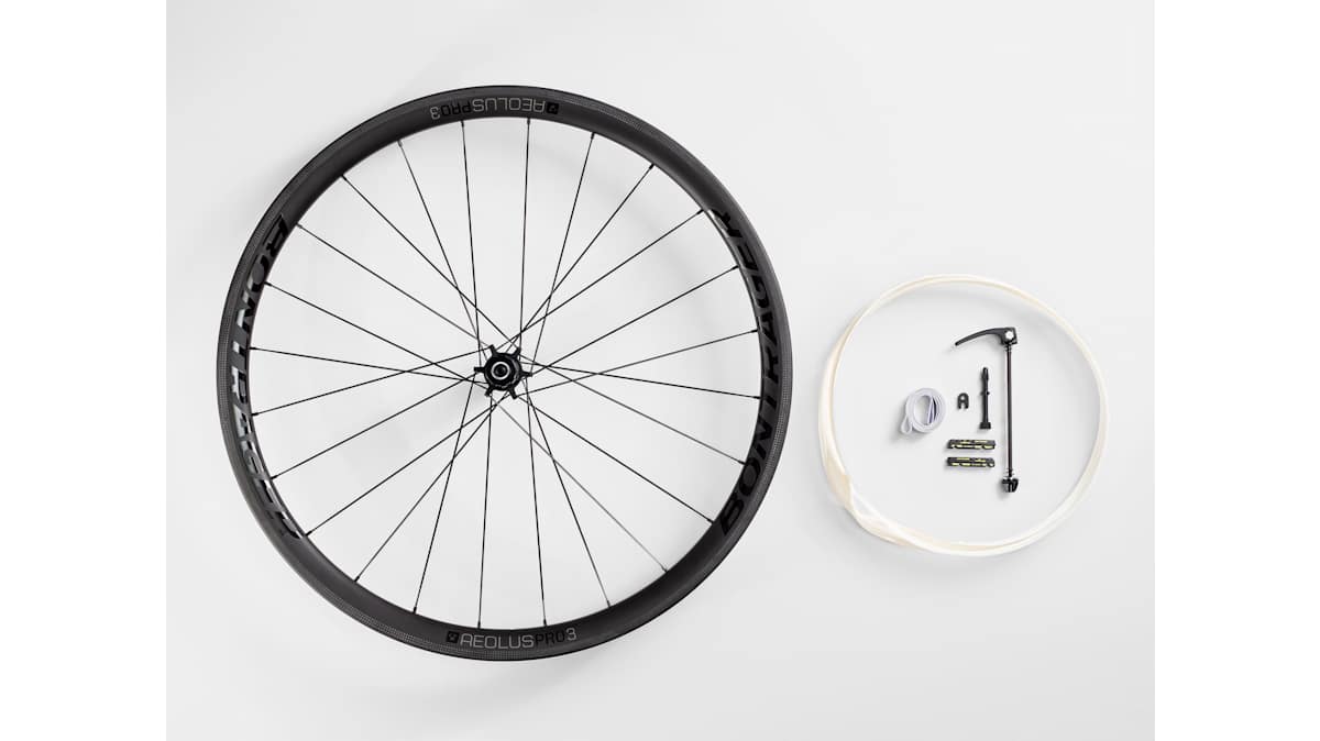 ボントレガー Aeolus Pro 3 TLR ロード ホイール - Trek Bikes (JP)