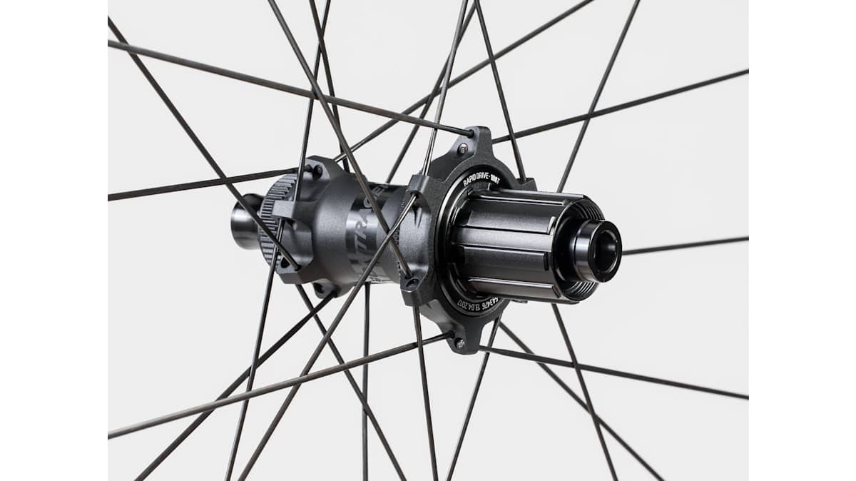 Bontrager Aeolus Pro 3V TLR Boost Disc Road Wheel - Trek Bikes