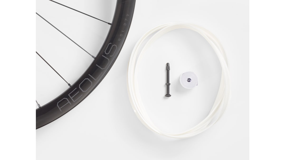 Bontrager Aeolus RSL 37V TLR Disc Road Wheel - Trek Bikes