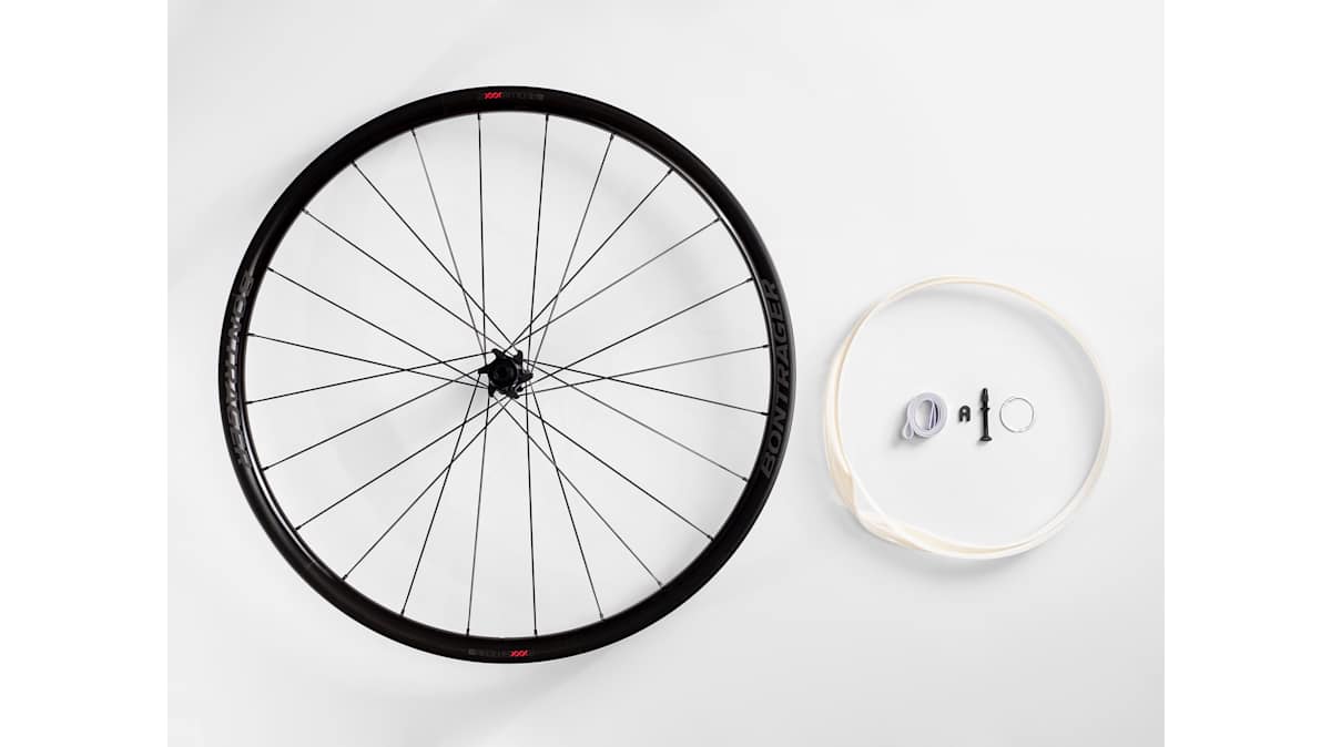 Bontrager Aeolus XXX 2 TLR Disc Clincher Road Wheel - Trek Bikes