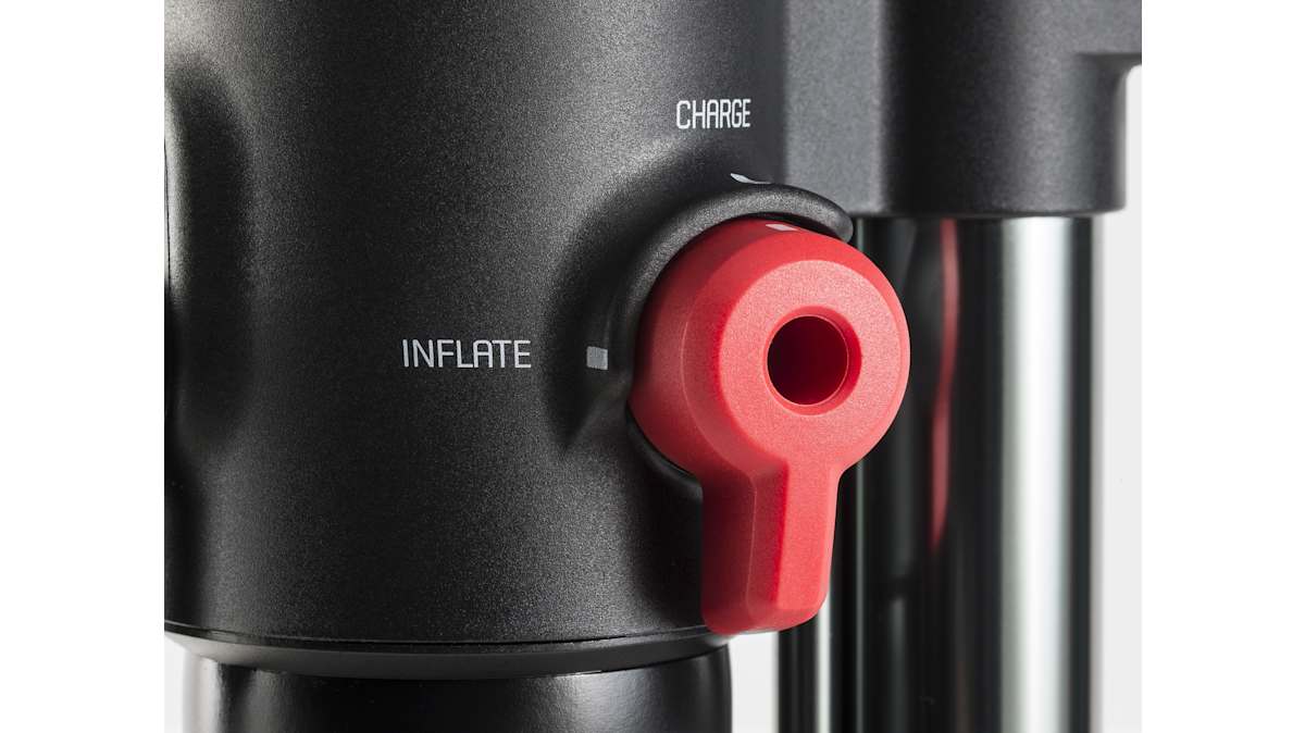 ボントレガー TLR フラッシュチャージャー フロア ポンプ - Trek Bikes