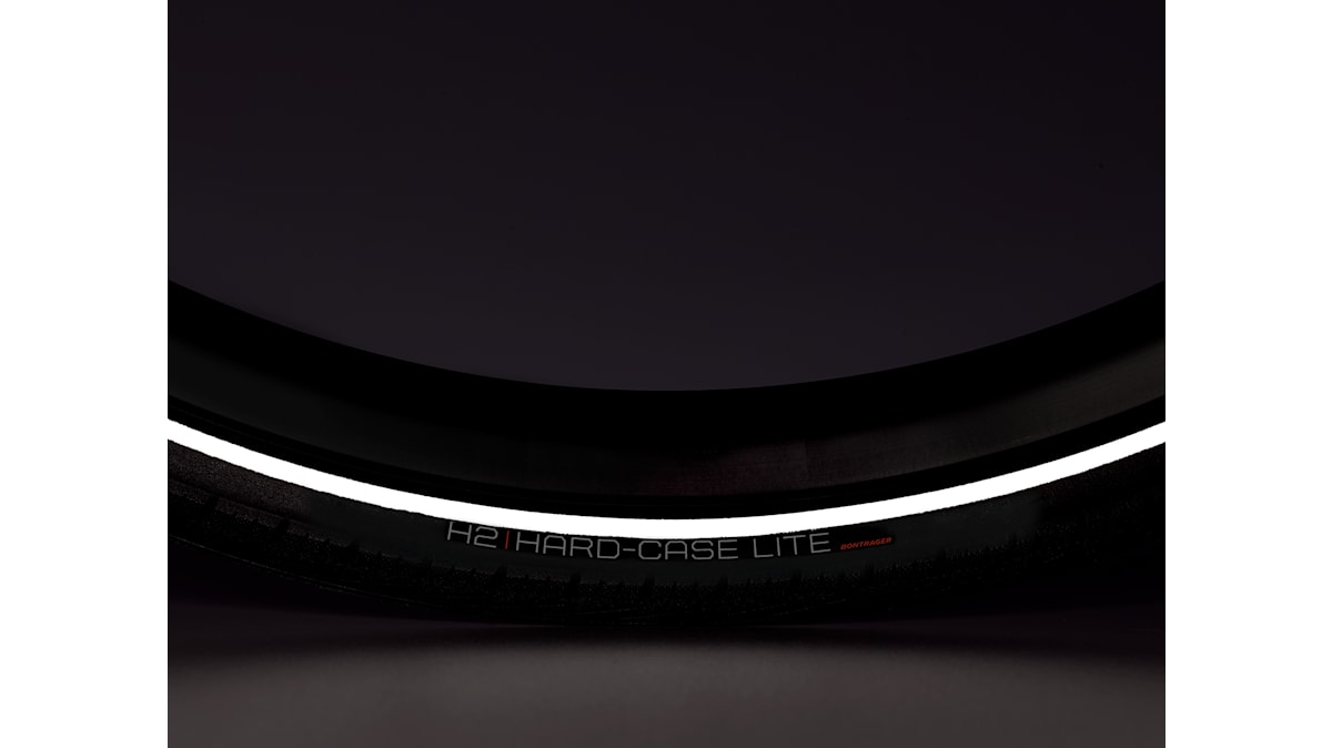 ボントレガー H2 Hard-Case Lite リフレクティブ ハイブリッド タイヤ