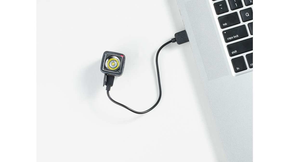 ボントレガー Ion 100 R フロントライト - Trek Bikes (JP)