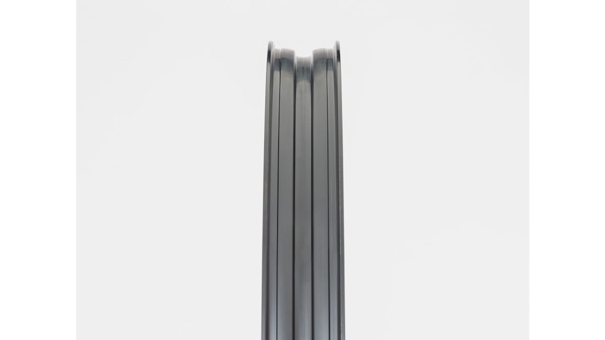 LINECOMP30 前後セット　ボントレガー　トレック Bontrager Line Comp 30 TLR Boost 29˝ Disc MTB Wheel - Trek Bikes