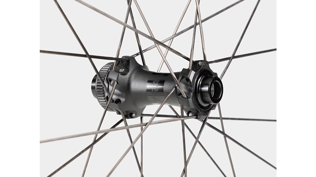 Bontrager Paradigm Pro 30 TLR Disc Road Wheel - Trek Bikes
