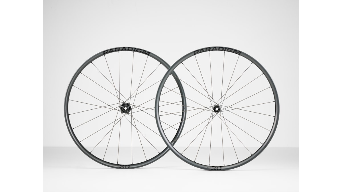 ボントレガー Paradigm Pro 30 TLR Disc ロードホイール - Trek Bikes (JP)