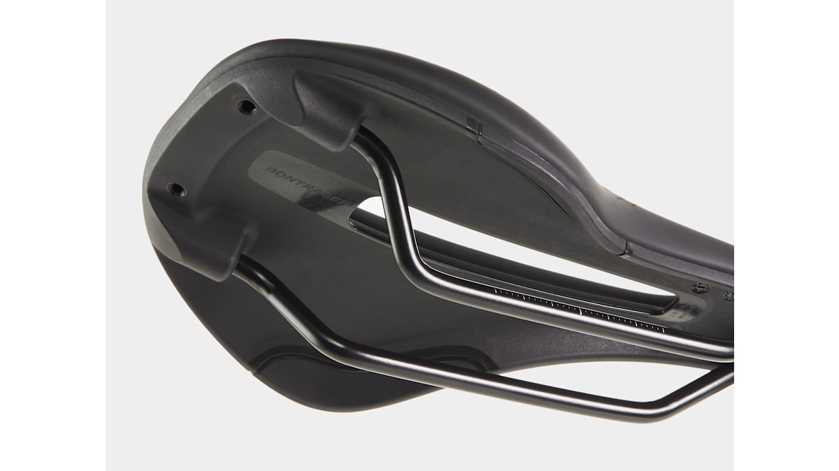 ボントレガー Verse ショート Comp バイク サドル - Trek Bikes (JP)