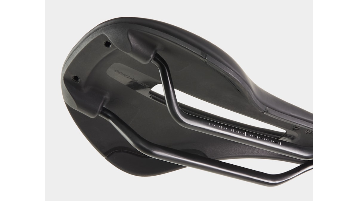 パーツ Bontrager Verse Pro Short Saddle 145mm Bontrager Verse Short Pro Bike Saddle - Trek Bikes