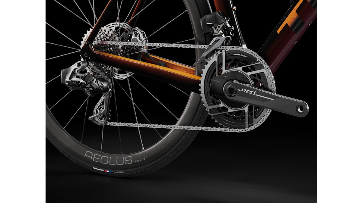 Domane SLR 9 AXS Gen 4 - Trek Bikes (JP)