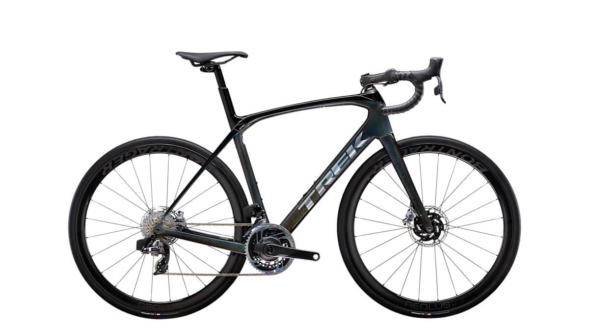 Domane SLR 9 AXS Gen 3 - Trek Bikes