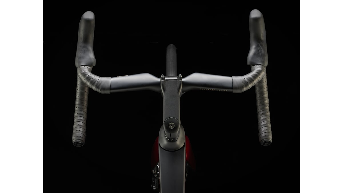 Madone SL 6 Gen 7 - Trek Bikes (JP)