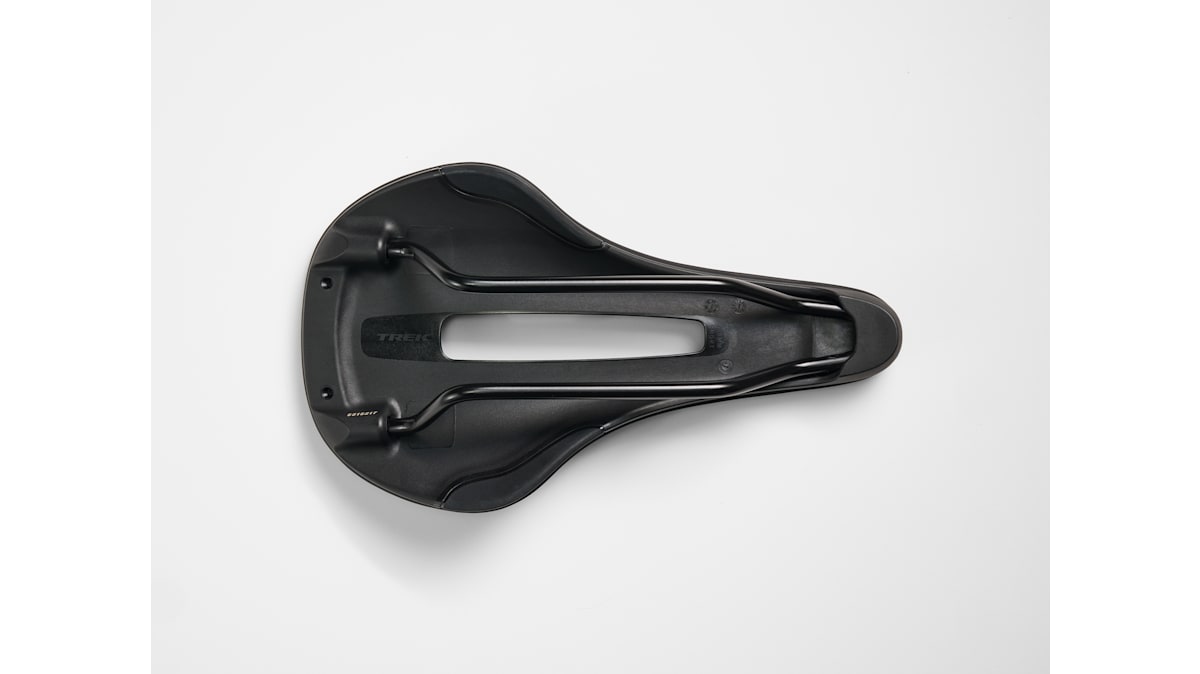 トレック Verse ショート Compサドル - Trek Bikes (JP)
