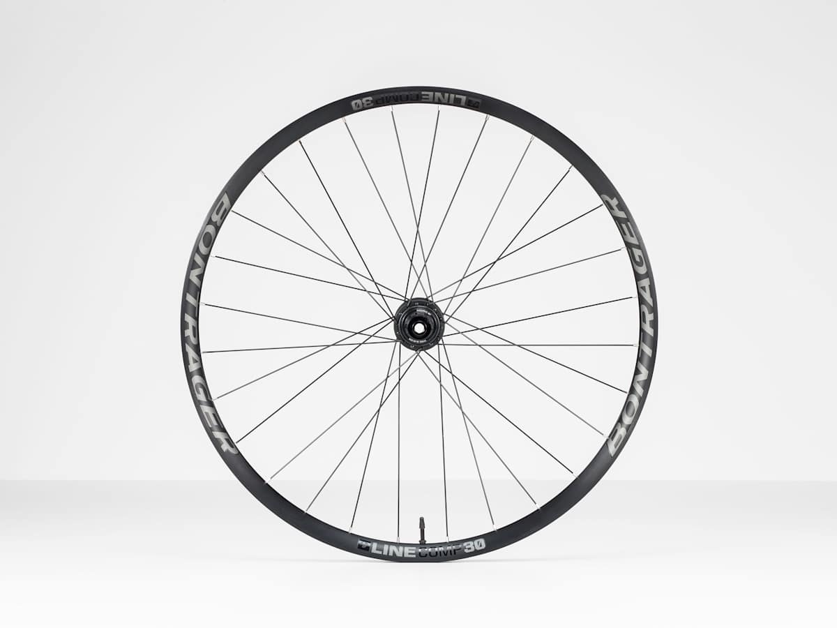 BONTRAGER LINE COMP 30 完組ホイール 29インチ　タイヤ付 Bontrager Line Comp 30 TLR Boost 29˝ Disc MTB Wheel - Trek Bikes