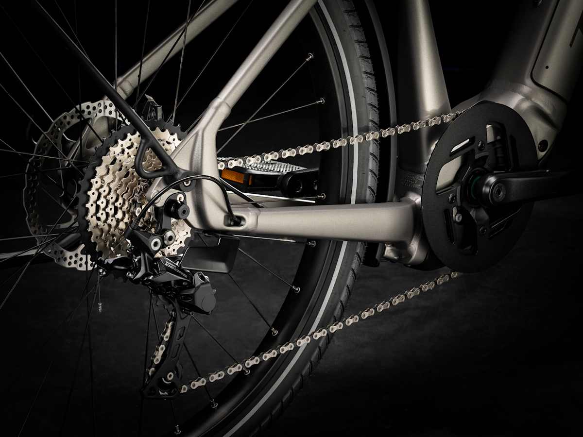 ロードバイク TREK ALLANT 7.4 定価9.5万円 ロードバイク TREK ALLANT 7.4 定価9.5万円 TREK E-BIKE] ALLANT