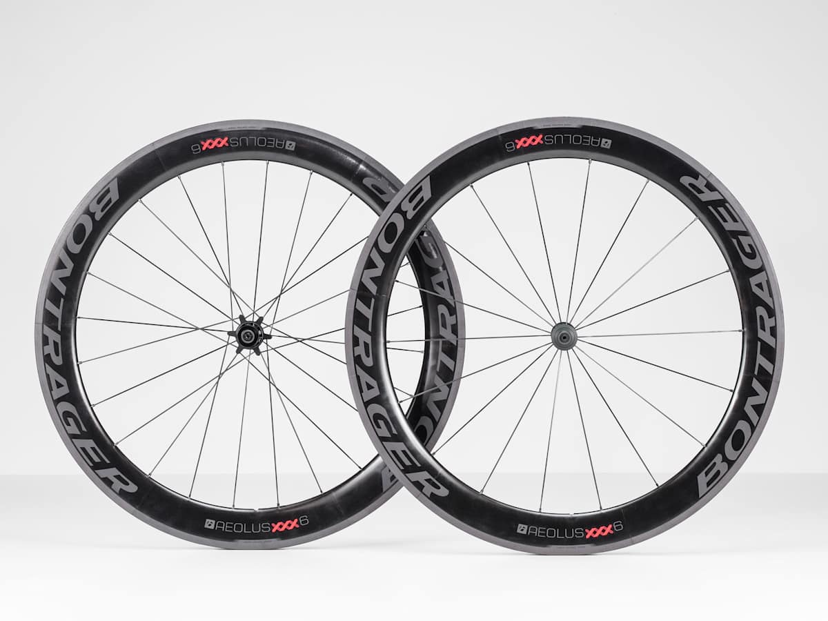Bontrager Aeolus XXX 6 TLR Clincher Road Wheel - Electra Bikes