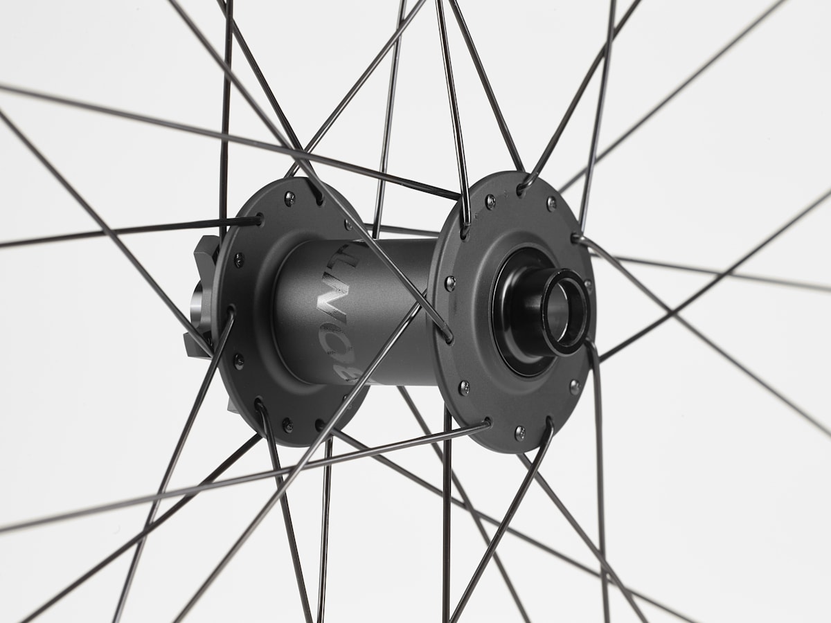 Bontrager TLR ホイール Bontrager Line Elite 30 TLR Boost 29 MTB Wheel - Trek Bikes