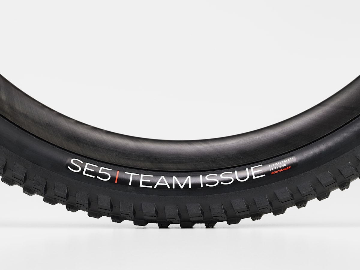 Bontrager SE5 29×2.50 チューブレスタイヤ 2本セット Bontrager SE5 Team Issue TLR MTB Tire - Trek Bikes