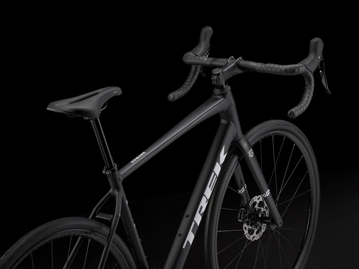TREK 「トレック」 DOMANE AL 2 2019年モデル ロードバイク 2019 トレック ドマーネ AL2 - 轍屋自転車店