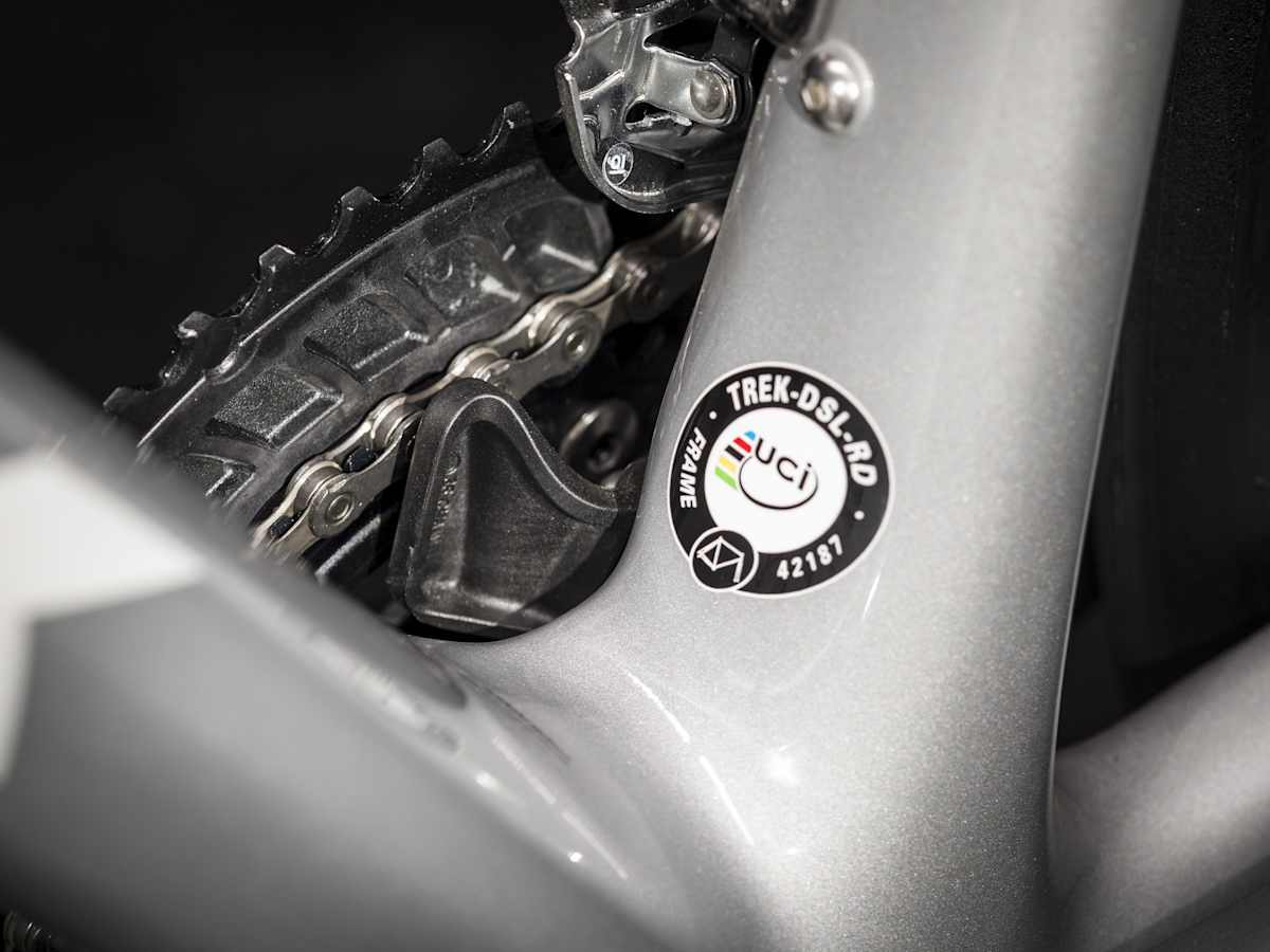 Domane SL 5 Disc Women's - Trek Bikes (JP)