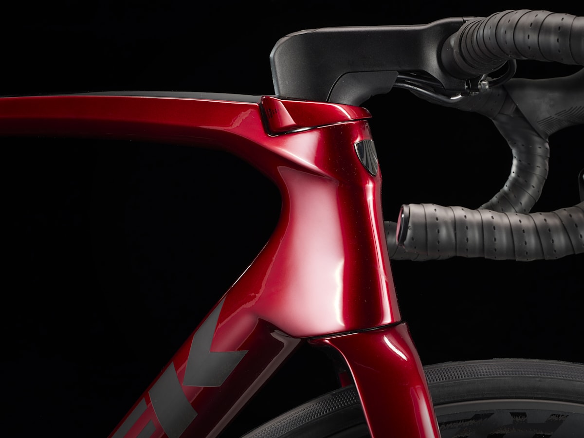 ロードバイクフレーム  TREKÉmondaSL6  54size 22_domane_al4d_blk.jpg