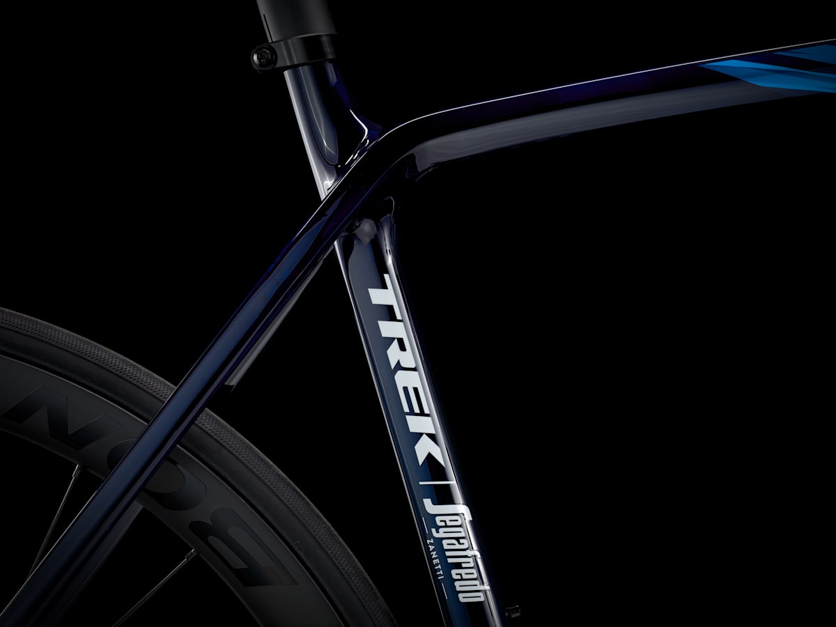 6.5kg TREK EMONDA SLR6 エモンダ Émonda SLR 6 - Trek Bikes (JP)