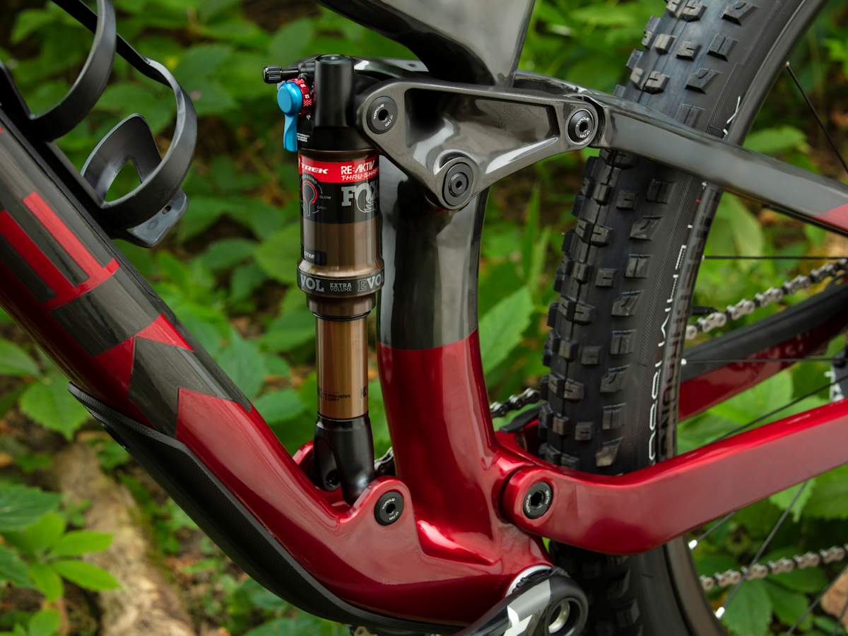 トレック フューエルEX9マウンテンバイク ホワイト／レッド26インチ