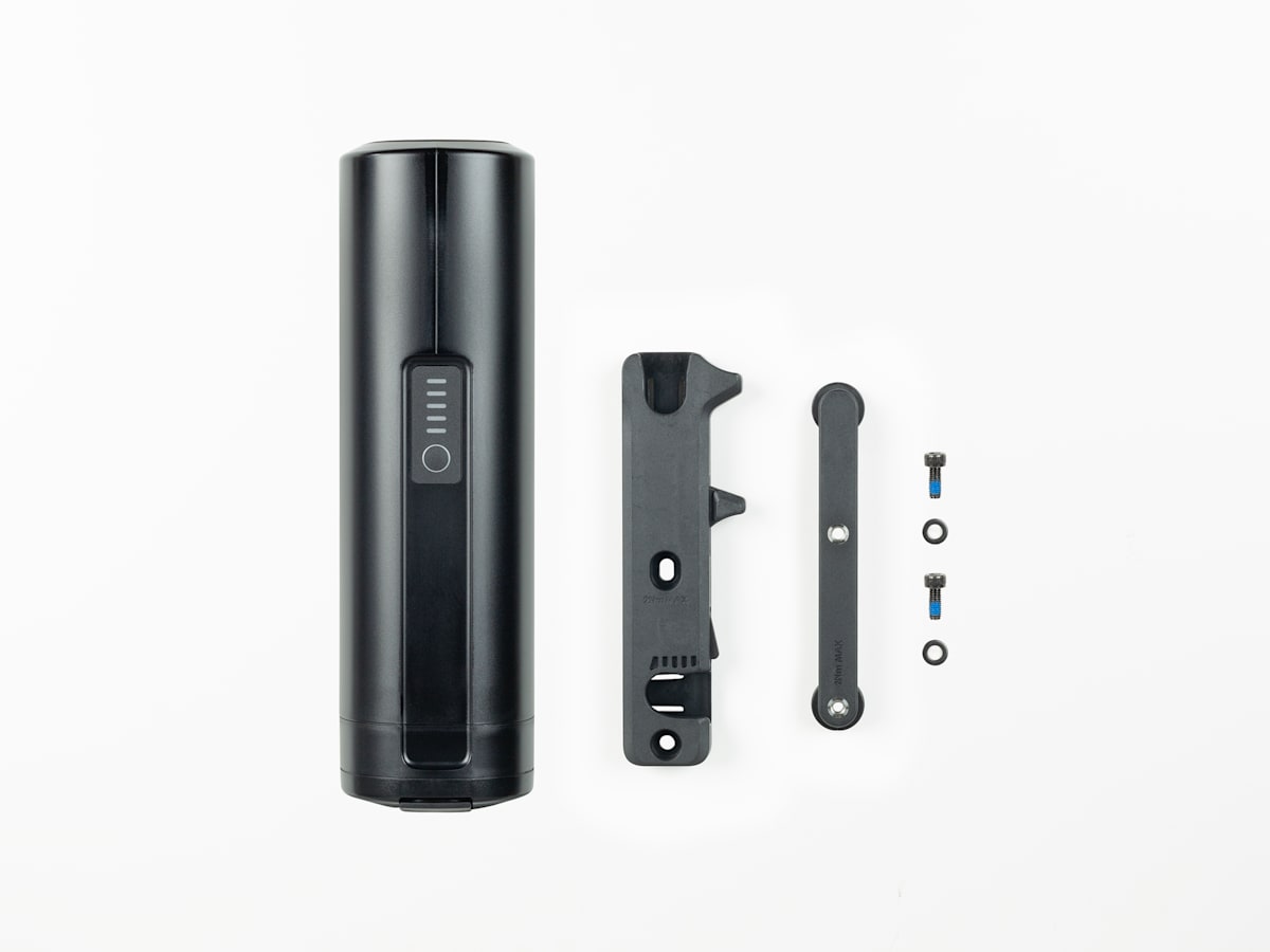 【新品同様】TREK レンジエクステンダーバッテリー＋ケーブル 新品同様】TREK レンジエクステンダーバッテリー＋ケーブル