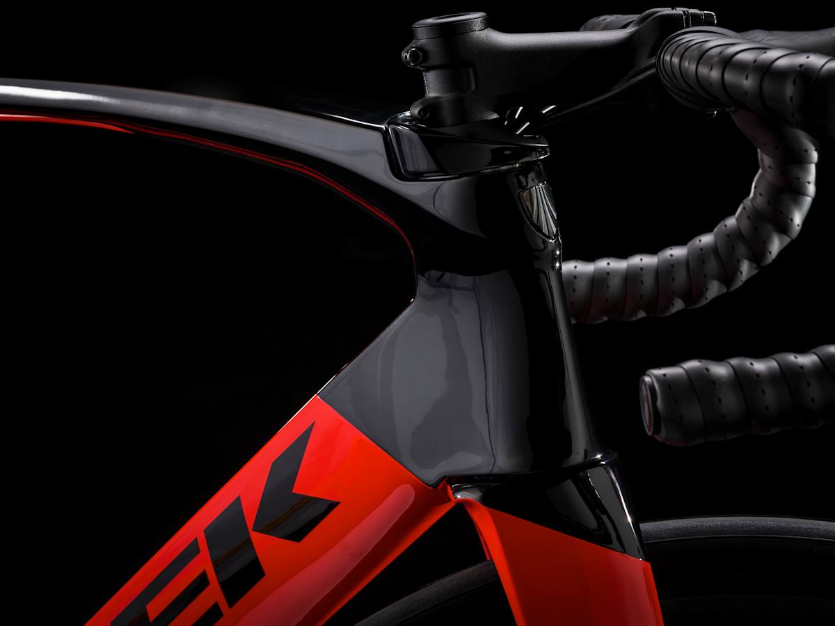 TREK Madone SL6 Segafredo 2019年 52サイズ 年末セール! トレック TREK マドン Madone SL6 2019 52サイズ シマノ